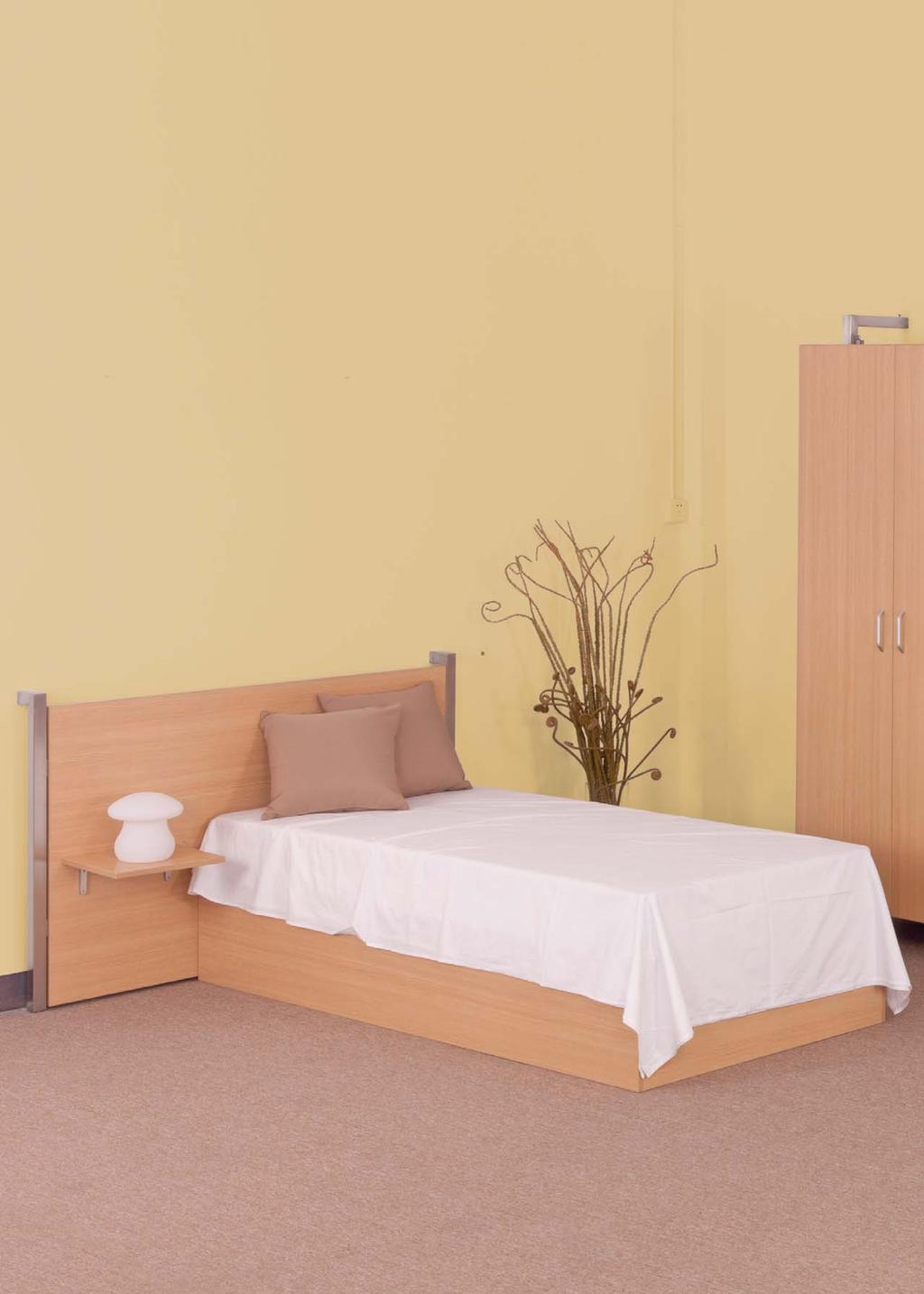 AEF S03, standard single room Style: natural beech decor; 2 door wardrobe (for
