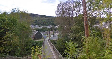 Appeal Martins Terrace, Abercynon Erection of 80 dwellings Issues: Whether adequate highway access would be afforded to the site, and whether such arrangements would provide access for refuse and