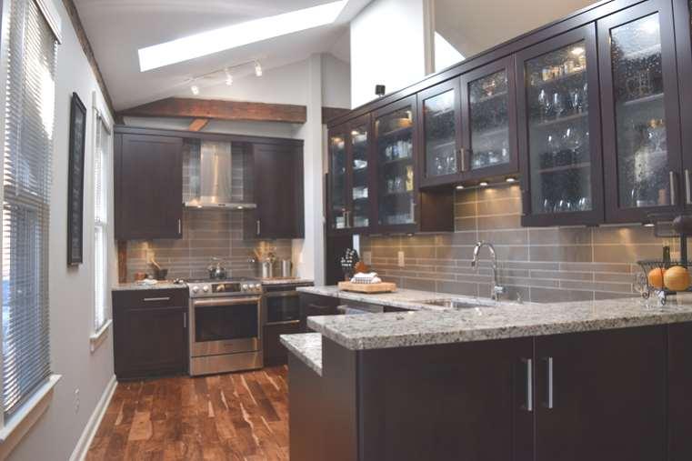 Interior Project Location: 640 S. 5th Street, German Village 43206 If you re looking for a creative solution for a kitchen in a tight space, you won t want to miss this German Village gem.