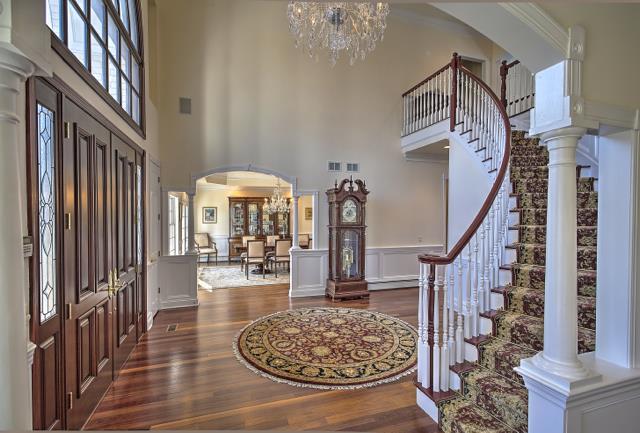 Foyer 16 x 16: Upon entering this wonderful home, you are greeted by an air of sophistication that continues throughout.
