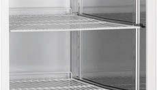 Accessories Section: Heavy-duty laboratory refrigerators and freezers U-shaped trayslides and plastic-coated shelves Additional U-shaped trayslides and plastic-coated grid shelves can be retrofi tted