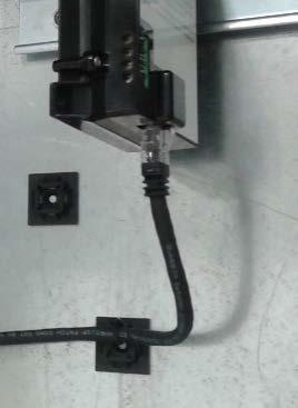 elements installed between them. Do no extend the sensor leads with a splice.