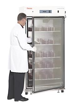 Features and Technical Specifications Forma Reach-In Incubator Uniform Performance High Capacity Reach-In that Grows with Your Needs Thermo Electron Corporation s full-featured Forma Reach-In