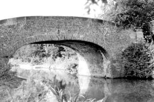 as long (24m typical) Many masonry bridges are noticeably