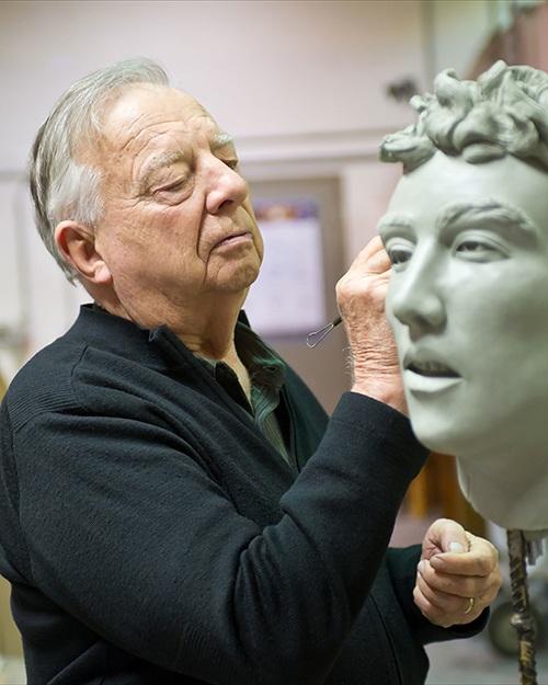 About the Artist Following an early career as a painter, Seward Johnson turned his talents to the medium of sculpture.