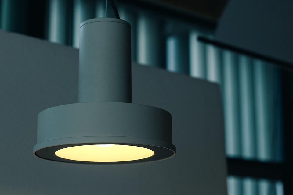 Arne Domus S Santa & Cole Team, 2018 A formal synthesis of the traditional spotlight that is so common in the industry, Arne S Domus is a solid and highly efficient indoor lamp that has no complexes