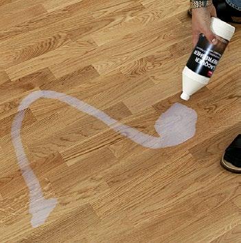 It is used between each re-lacquering. Kährs Lacquer Refresher is suitable for Kährs lacquered floors and High Gloss lacquered floors.