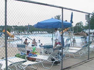 pool on the northern side of the Park is heavily used during the summer by residents and area swim & dive teams.