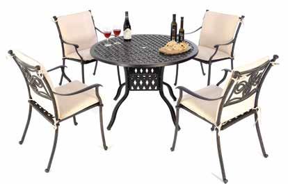 Chairs with Seat  BLACK 6 7 Ta bl e extends to seat 12 people!... BLACK Oval table also available!