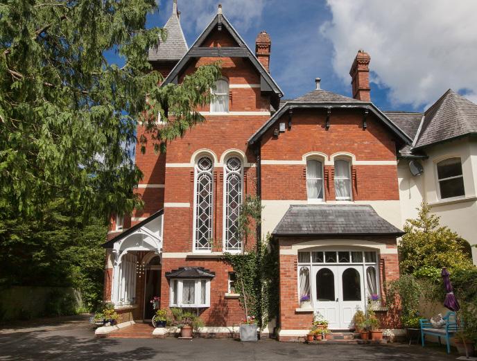 Sonoma 344 Belmont Road Belfast BT4 2LA offers around 650,000 SOLD THE AGENTS PERSPECTIVE Sonoma is a Spanish word meaning peaceful and this fine, period home is perfectly as described. Built c.