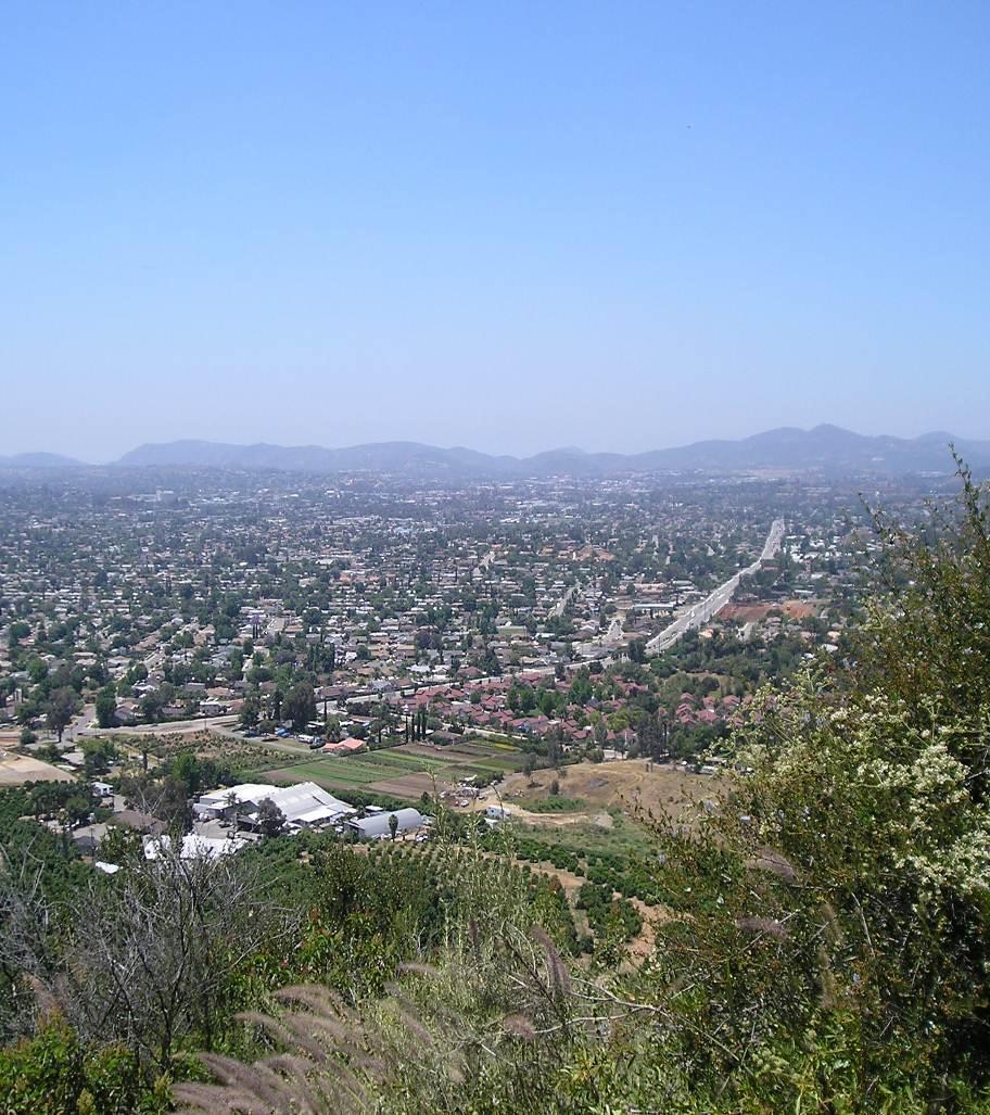 B. Escondido s Community Character Escondido s geographic setting, characterized by hills and mountains surrounding an open valley bisected by Escondido Creek, governs the manner in which the