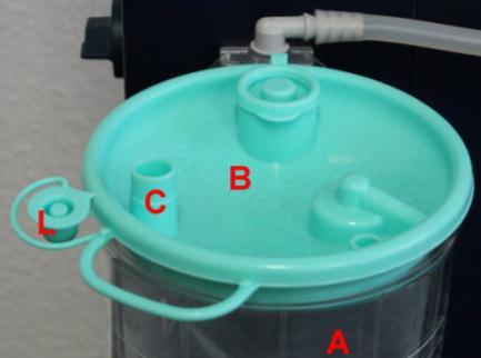 27a: Turn the sealing cap clockwise. Fig. 28: Fixed sealing cap VI. 2. Insertion of the suction bag and connection of the suction tube VI.