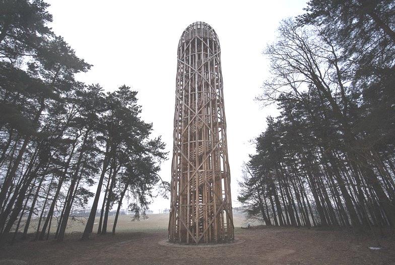 Fig. 5. The observation tower shaped like "a cucumber" [Source: https://www.dezeen.com] Fig. 6. The Kisfaludy Observation Tower, the tallest observation tower of Lake Balaton [Source: http://balcsi.