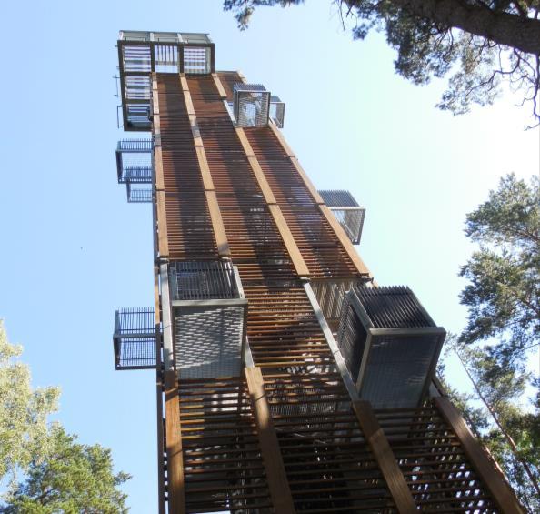 The main goal was to integrate the tower into its surroundings. The parallelepiped tower is made of metallic structure and covered by wooden elements.