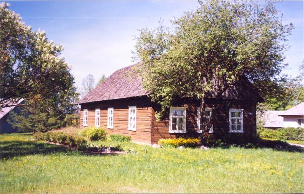 Fig. 13.The farmhouse Zvanītāju Bukas [Source: photo by author, 2000] producer Teodors Amtmanis (1883-1938) have lived here.