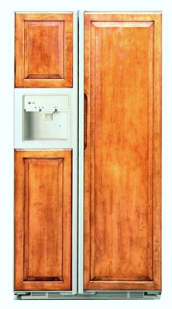 The optional collar trim is just another way lets you integrate our CustomStyle refrigerators into your kitchen decor.
