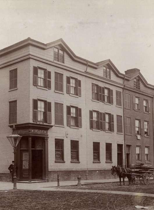 Archaeology CASE STUDIES Bishop s Block (Adelaide and Simcoe) five townhouses constructed c1930 Toronto General Hospital (King and John) constructed 1819-20 Typhus epidemic 1847 closed 1854 and