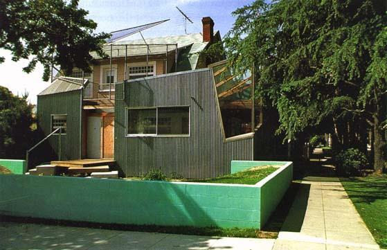 Frank Gehry Gehry House, Los Angeles 1978 Deconstructivist Architecture Frank Gehry, a leading architect of today,