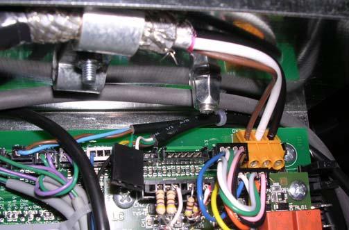 CAN-BUS wire connection to Electronic Control board LEGEND A B F C E INSIDE THE CHILLER NB: Situation with only one CAN-BUS wire (The figure at left, is an example of terminal node connection to