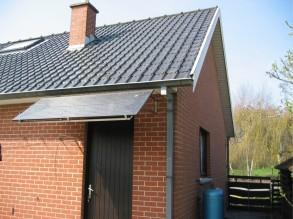 Single family house - Belgium Solar System: Eco300i Number of collectors: 1 Surface: 1,6 m² Number of persons: 5 This family decided to use the thermodynamic