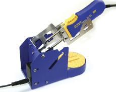 The Hakko FM-2022 SMD Parallel Remover uses revolutionary parallel action between the tip ends (one tip remains stationary) allowing greater surface contact between the tip and the component and