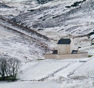 Example: Corgarff Castle, Aberdeenshire Remote location Poor access - impassible often between December and March Restricted fire and rescue service response (retained/volunteer) Poor water supply