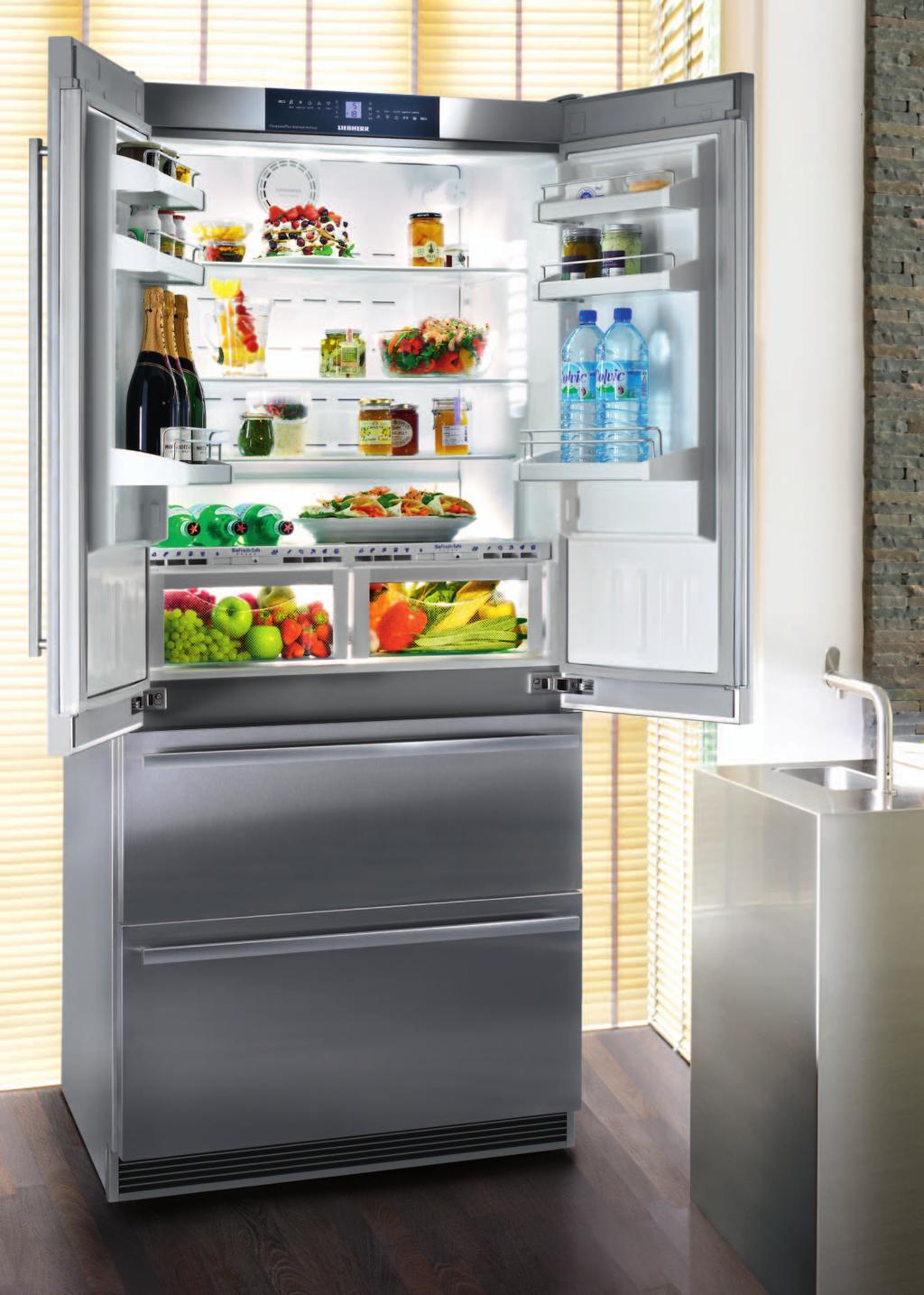 CBNes 656 Frenchdoor combination fridge-freezer with BioFresh and NoFrost The Food Storage Centre CBNes 656 with its elegant Frenchdoor concept is a focal point in any kitchen, open or closed.