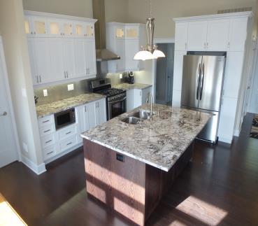 258 Cam s Way! Location, Location, Location! Gourmet Kitchen Loaded with Upgrades!