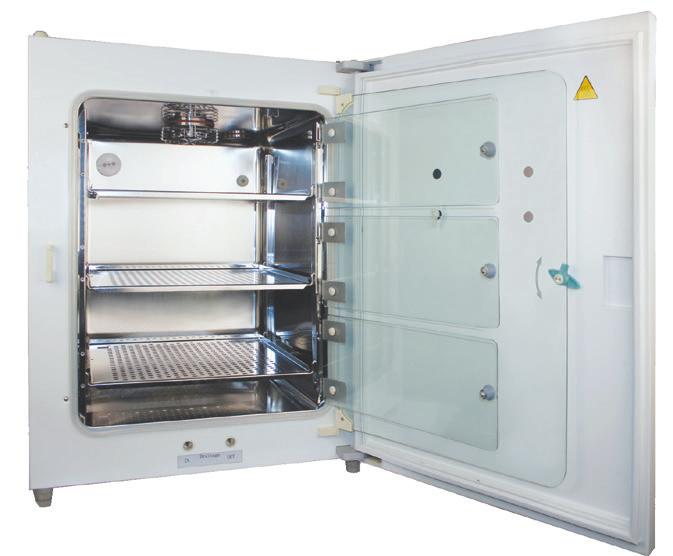 C Easy removable, replaceable shelves make chamber cleaning a rapid and efficient process.