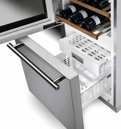 MULTI-ZONE RAPID COOLING You can rapidly cool bottles by simply placing them in the Multizone drawer and activating the dedicated function: they will be ready after a very short time, and an alarm