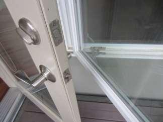 conflicts with the exterior deck door Appears to meet current egress standards Window