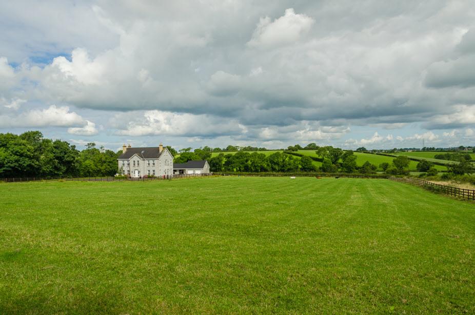 Superb site with fabulous countryside views set in approximately 5 acres with electric entrance gates leading to sweeping driveway with turning area to front and additional parking to side.