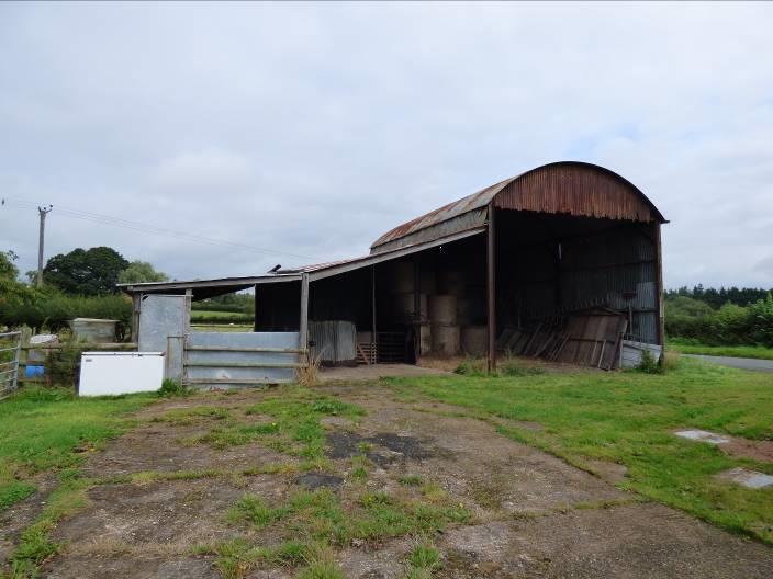 1m overall) Split into two bays with three stable doors. There is a hayloft above. The barn does offer potential for conversion subject to the necessary regulations.
