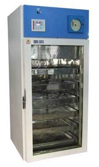 BLOOD BANK REFRIGERATOR: (MODEL: EI- B10) The worldwide famous high-accuracy computer-controlled temperature system with original binding can maintain the temperature constancy in the box at 4± 1º C