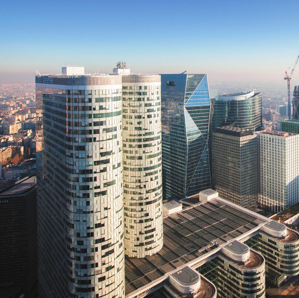 Pulling Power THE LARGEST EUROPEAN BUSINESS DISTRICT With 400 businesses, of which 75% are head offices and 15 feature in the Fortune 500, La Défense is at the very heart of Greater Paris investments