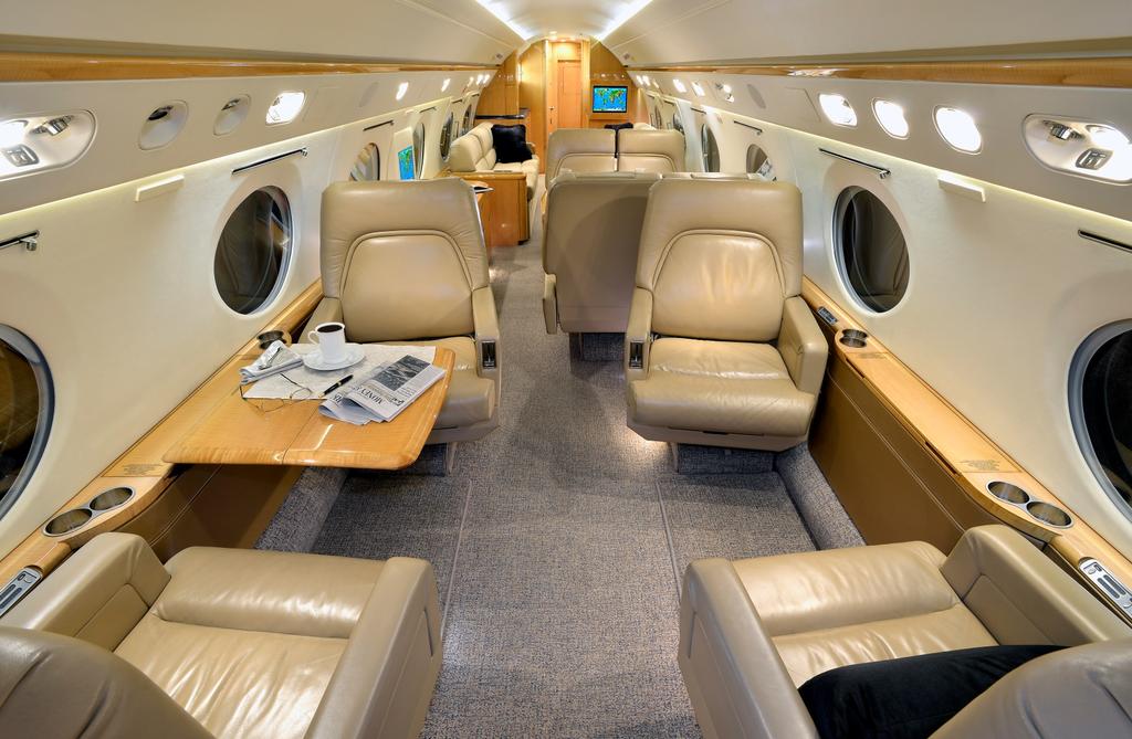 INTERIOR Forward Cabin INTERIOR DESCRIPTION (Original Interior, completion by Gulfstream Appleton, WI) Elegantly appointed 16 passenger floor plan features a forward crew lavatory and refreshment