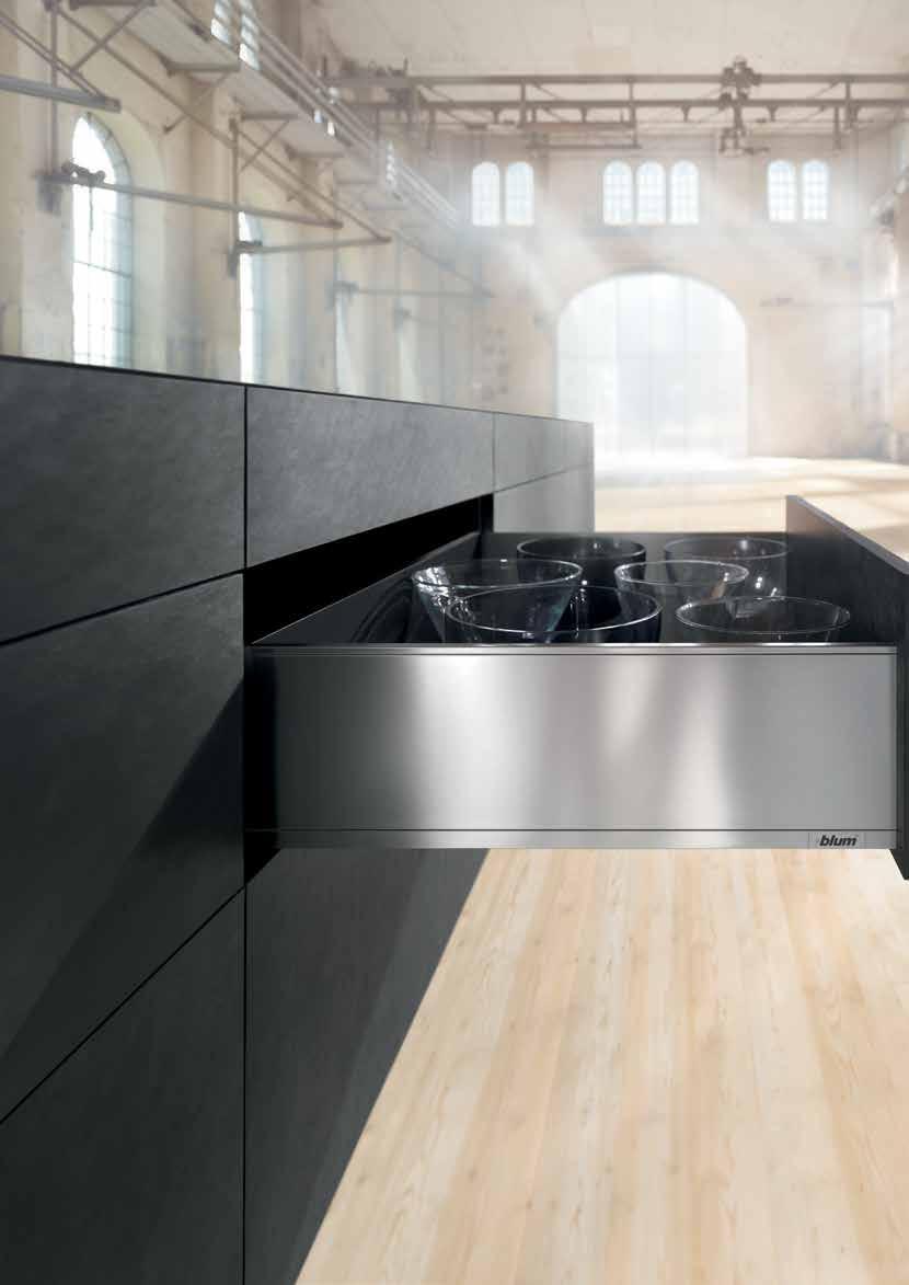 urbankitchen meets LEGRABOX Keeping up with the latest trends and diversity of furniture design, Blum has developed LEGRABOX, a box system with a sleek and