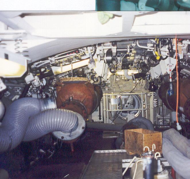 COLLINS CLASS SUBMARINE MAIN GENERATOR ROOM Key factors for safety after agent discharge in no fire - hot compartment Raw