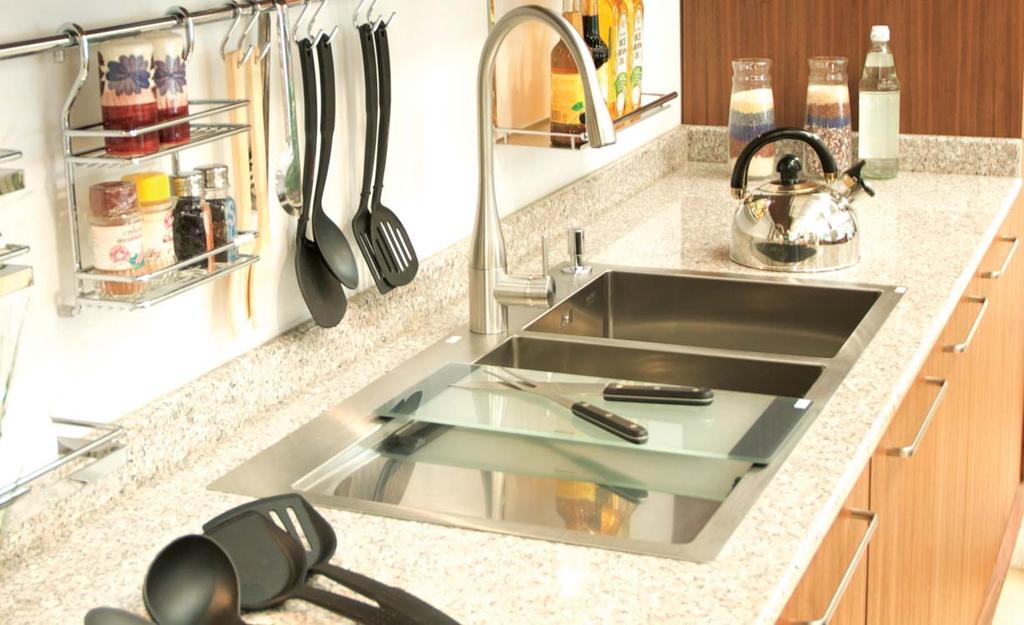 KITCHEN SINKS STAINLESS STEEL SINK Stainless steel integrated beautifully with any kitchen environment better than almost any other material for this application.