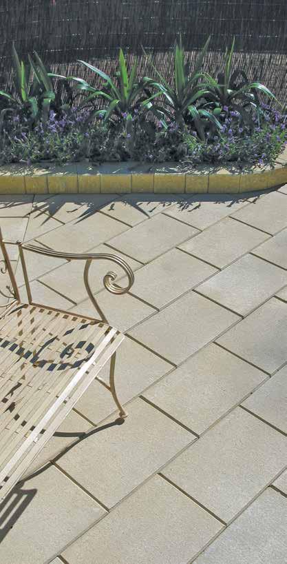 RECOMMENDED FOR Stradascape Courtyards Paths Steps AVAILABLE SIZES 50mm 450mm 300mm Stradascape 7.