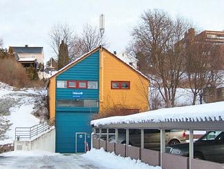 Siltumsūkņu izmantošana centralizētajā siltumapgādē Oslo priekšpilsētā Skøyen centralizētās siltumapgādes stacijā 2006-2007.
