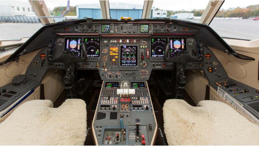 AVIONICS: Honeywell Primus 2000 Integrated Avionics Suite including: Honeywell Primus (5 Tube) EFIS Dual Honeywell FMZ-2000 FMS w/dual WAAS GPS and v 6.