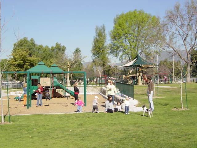 5.4 CHILDREN S PLAY AREAS The Arroyo Seco Plan calls for traditional children s play areas as well as environmental play areas. Traditional play areas will have play equipment selected and installed.