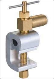 7 Installing the Self-Piercing Inlet Saddle Valve The self-piercing saddle valve is designed for use with 3/8 to 1/2 OD soft copper supply tubing. Figure 2. Self-Piercing Inlet Saddle Valve 1.