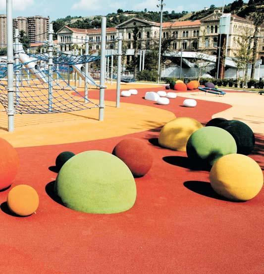 Adding a third dimension Inspired by the Guggenheim Museum playground (below), which uses our wet-pour surfacing, Playtop has added a new dimension to its range by launching Playtop Spheres -