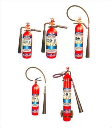 TECHNICAL SPECIFICATION CARBON DIOXIDE TYPE FIRE EXTINGUISHERS Capacity (In Kg.) Water Capacity (ltr.) 2 3 4.5 6.5 9 22.5 3 4.5/5 6.8/7 10/12 14/15 35 2878 2878 2878 2878 2878 2878 2 2 2.5-3 2.