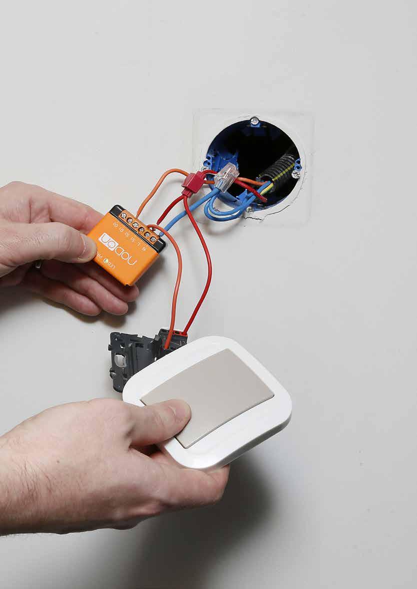 Switch can turn any wired Wall Switch into an EnOcean one. And quickly create back and forth installation.