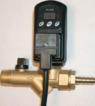COMBO-D-LUX COMBO-D-LUX Digital timer controlled condensate drain PRODUCT FEATURES The COMBO-D-LUX is designed to remove