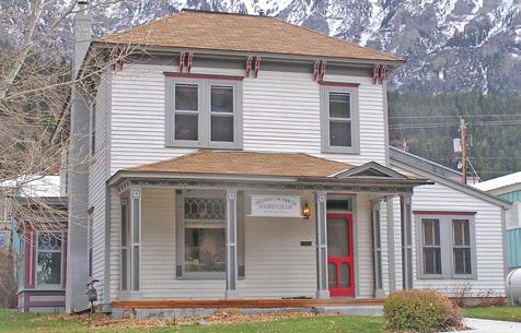 Later remodeling of several Ouray houses has obscured much of the original stickwork, but the pattern