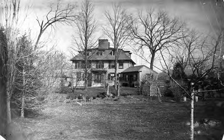 The Buckman Tavern HISTORIC STRUCTURE REPORT Figure 52. The Tavern in 1886. Albumen print by Chas. O. Hadgman, Bedford.
